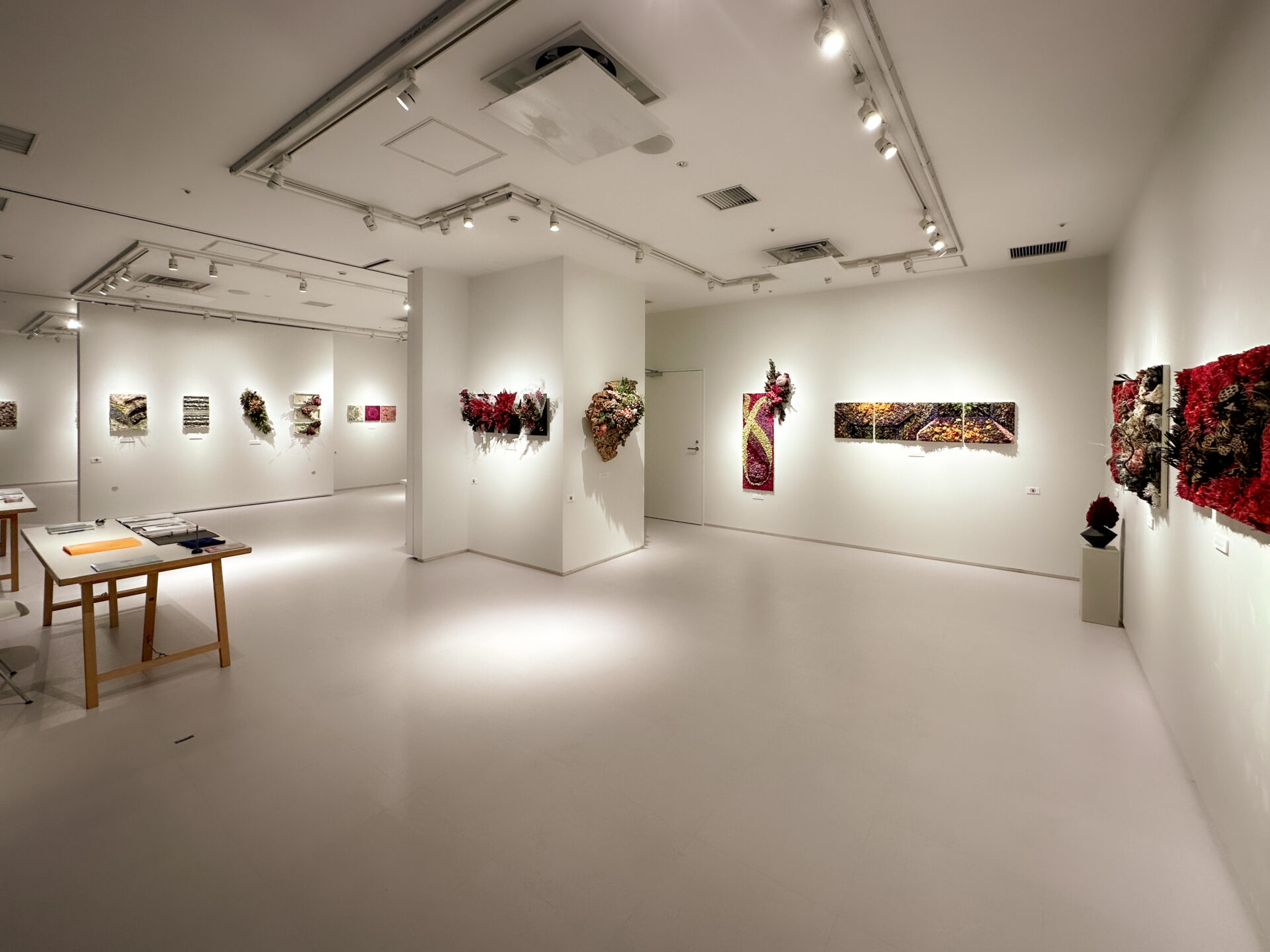 渋谷ヒカリエgallery cubeにて毎年開催の作品展